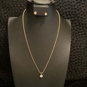 Elegant Gold Necklace and Earring Set